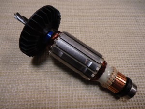 WIRNIK WIERTARKA MAKITA HR2020 HR2440 HR2450 nr. kat. 515668-4